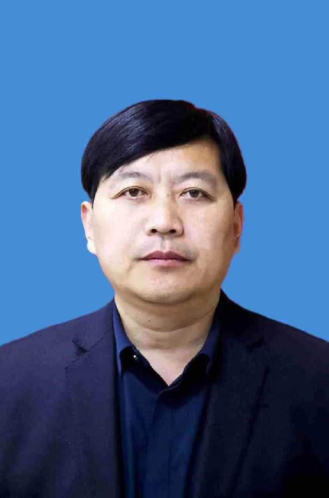 党总支宣传委员  副校长邢玉川